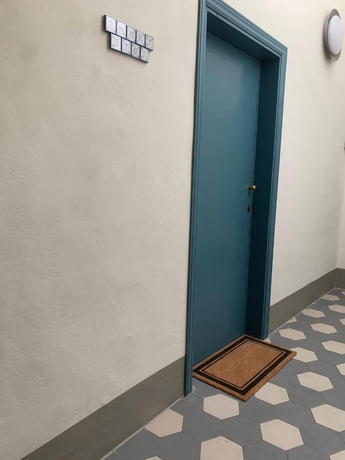 Short Stop Room Florenţa Exterior foto
